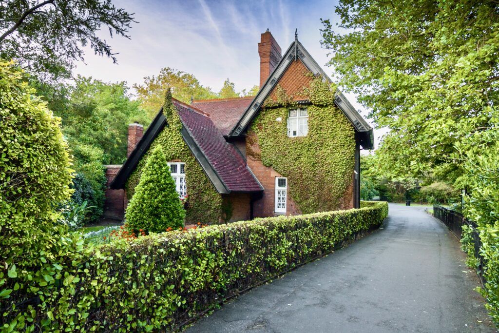the Gardener's Cottage) in St. Stephen's Green park
