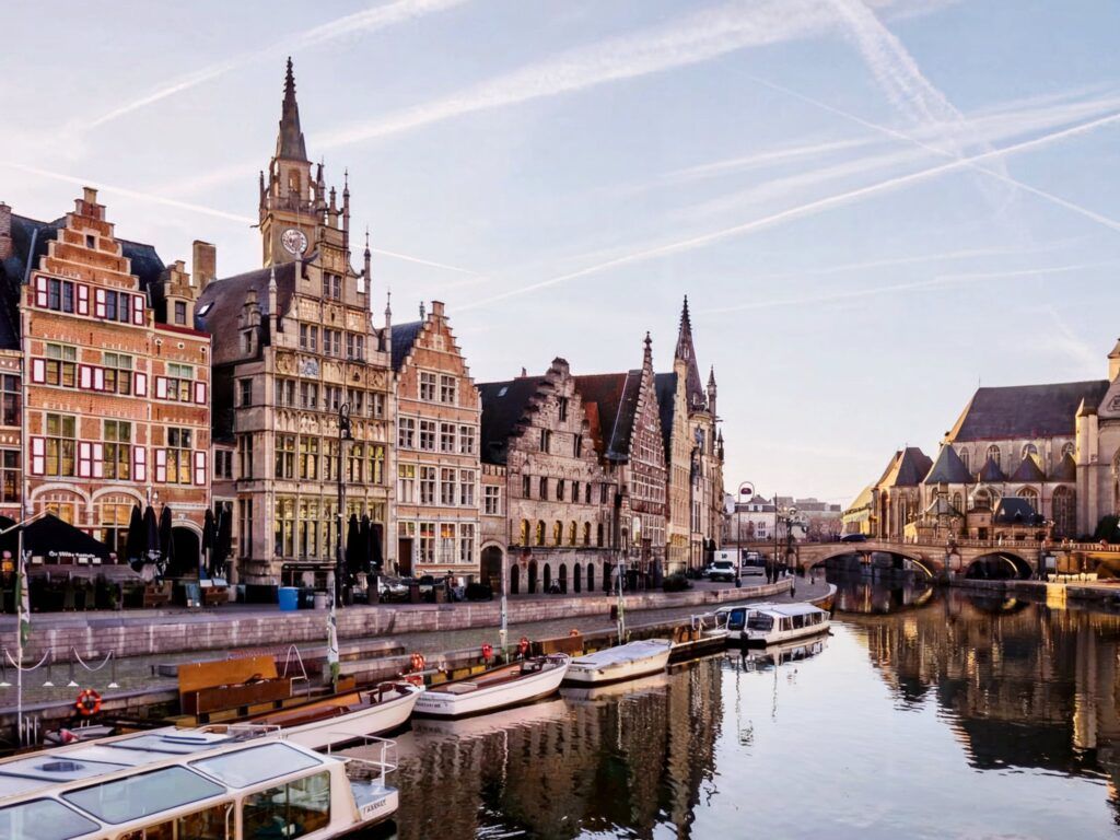 gabled townhouse on a canal in Ghent