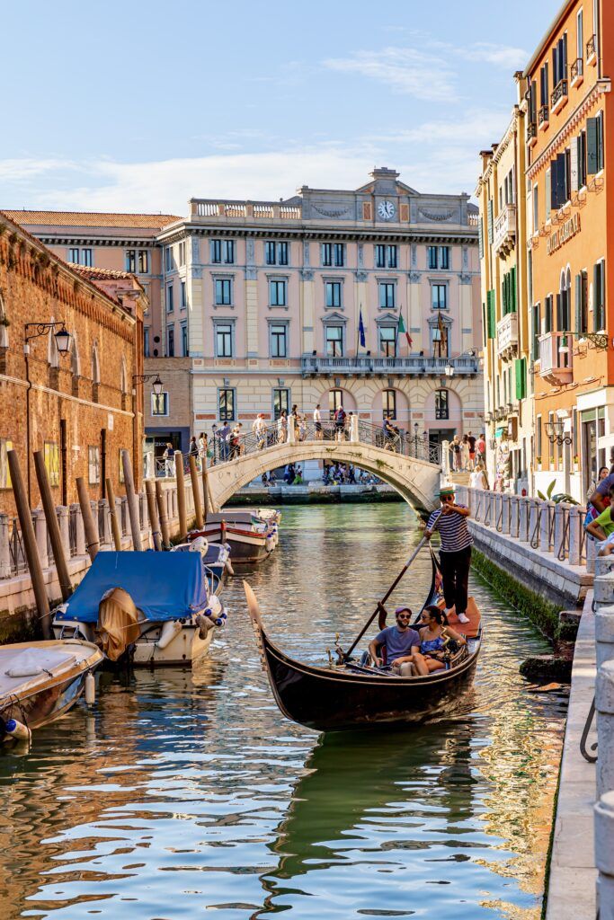 gondola in Dorsoduro