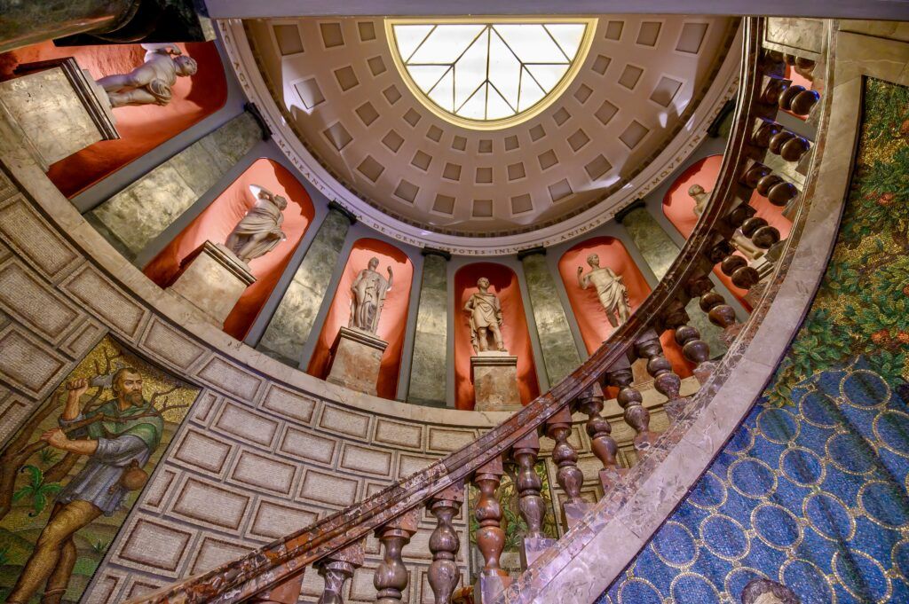 sculptures and staircase of the Pinacoteca Ambrosiana