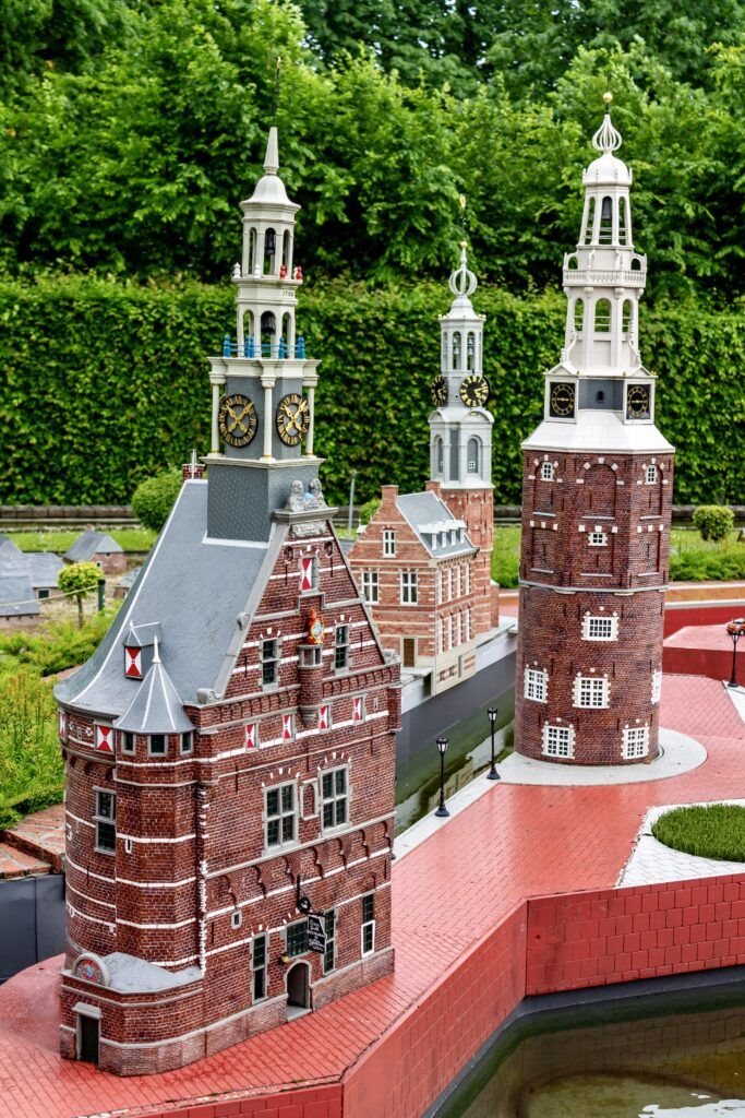 Amsterdam in Min-Europe