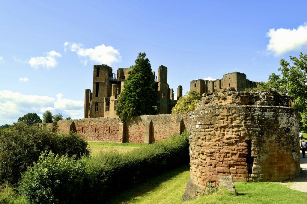 curtain wall and Lunn's Tower