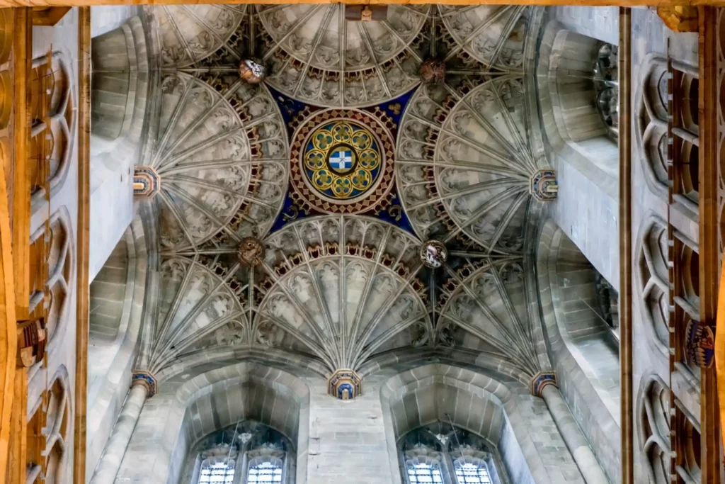 fan-vaulted ceiling in the crypt