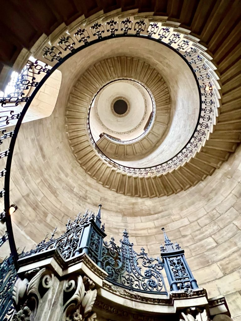 spiral staircase at Paul's cathedral used in Prisoner of Azkaban