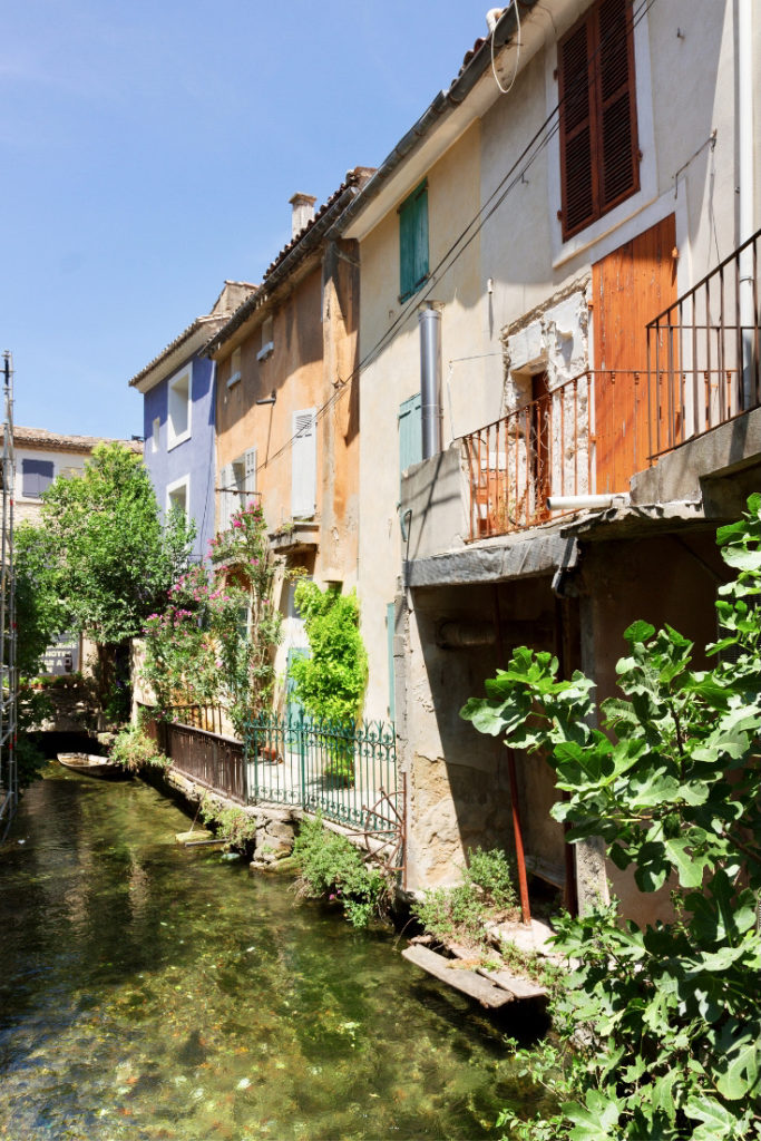 facades on the river