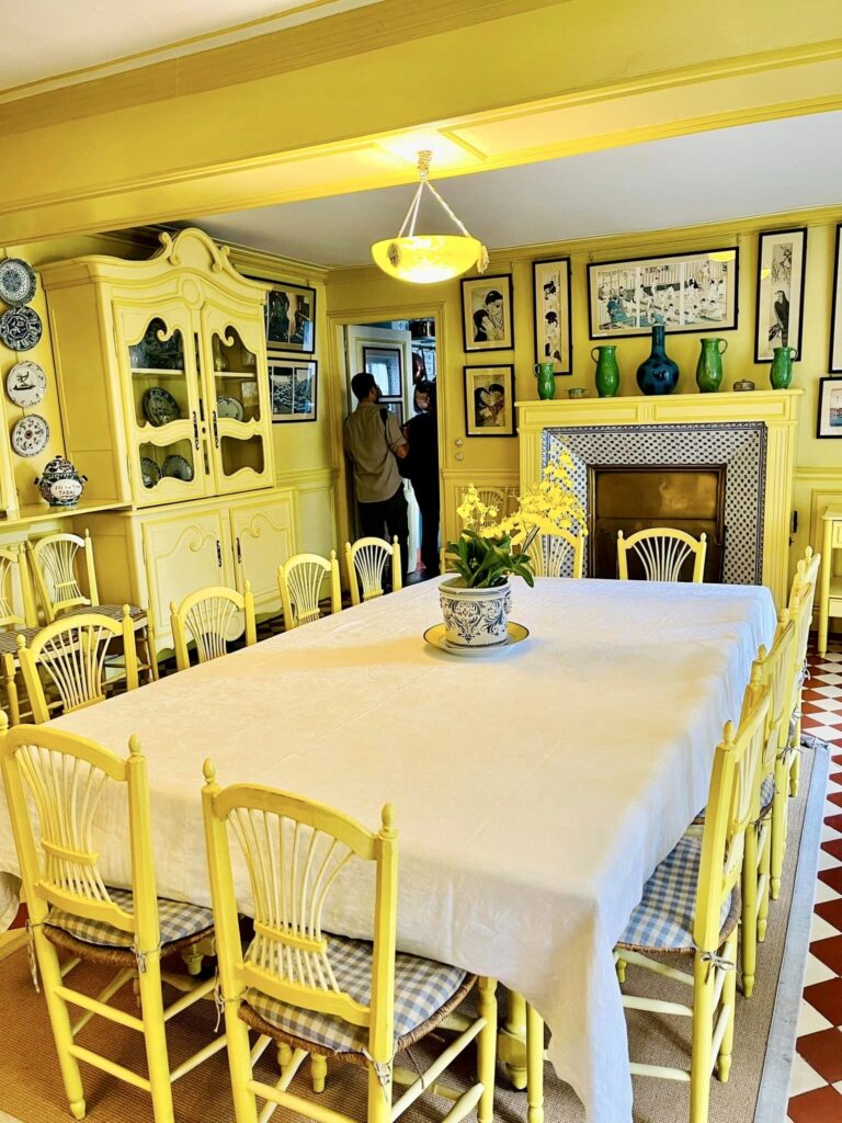 the yellow kitchen