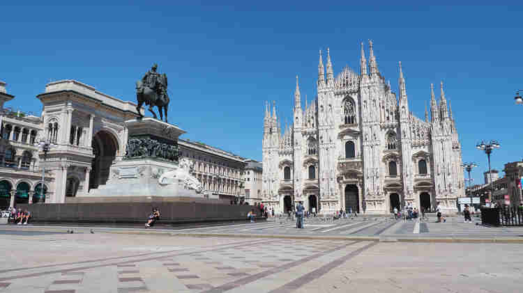 Milan Cathedral in the Piazza del Duomo