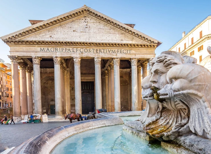 the Pantheon, a must visit church in Rome