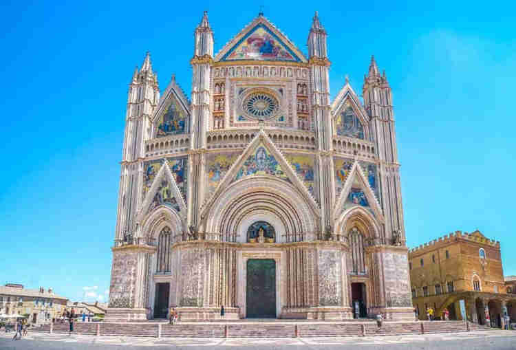 facade of Orvieto Cathedral