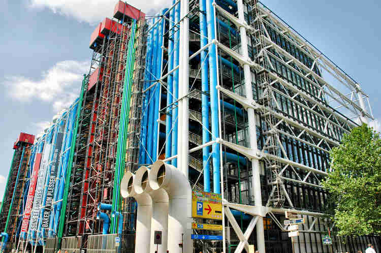 east facade, a forest of smoke-stacks and tubes