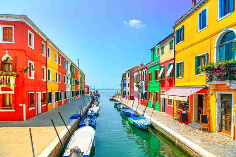 colorful houses on the island of Burano