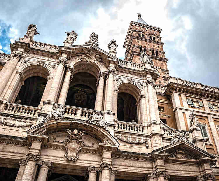 the loggia on the facade