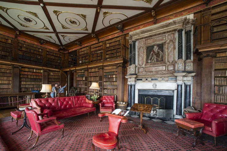 the regal Library of Hatfield House with over 10,000 books