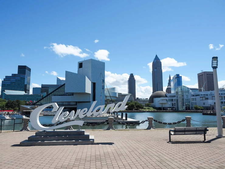 Cleveland sign in North Coast Harbor