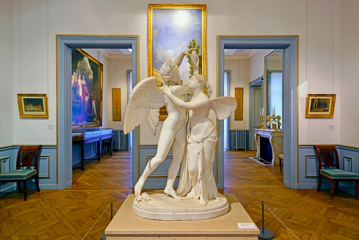 elegant room in the Musee marmorean Monet
