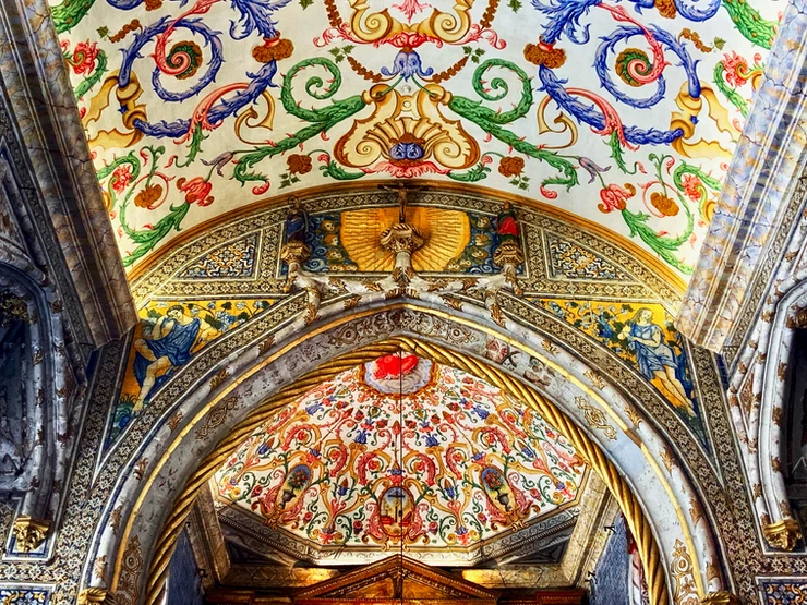 the absolutely gorgeous painted ceiling of St. Michael's Chapel