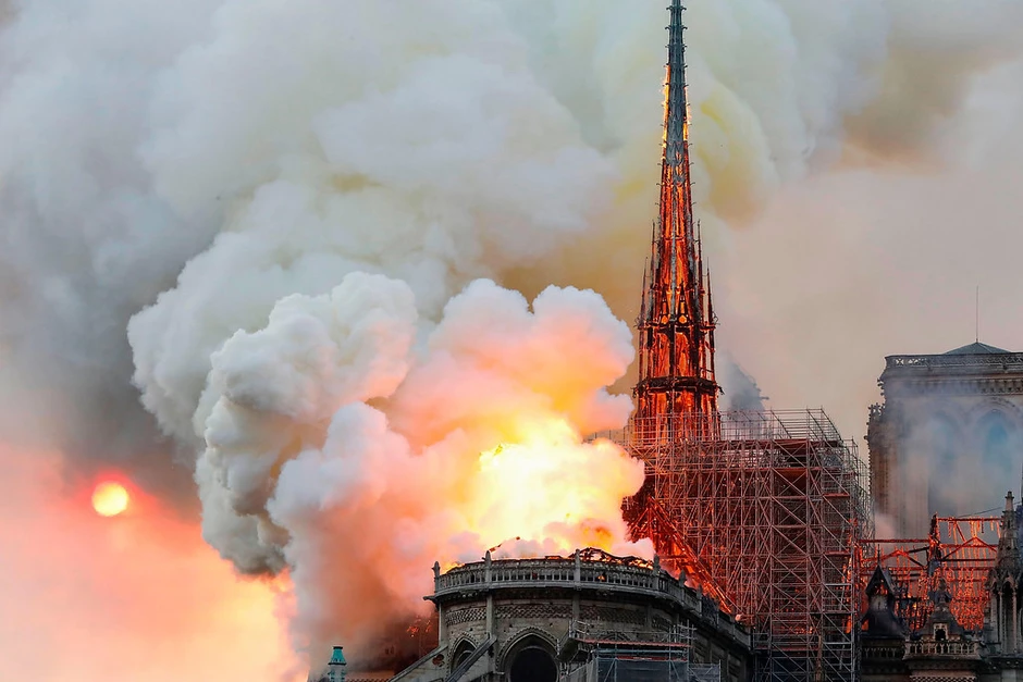 Notre Dame burning on April 15, 2019
