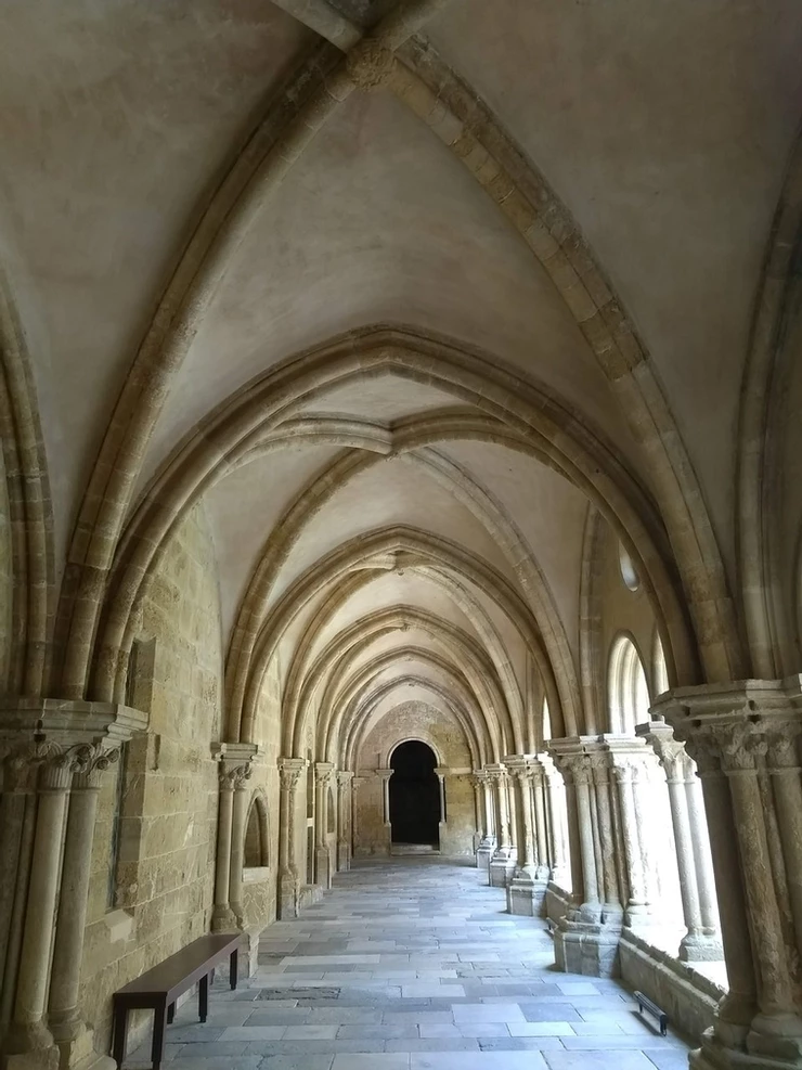 the gothic cloister of the Sé cathedral in Coimbra
