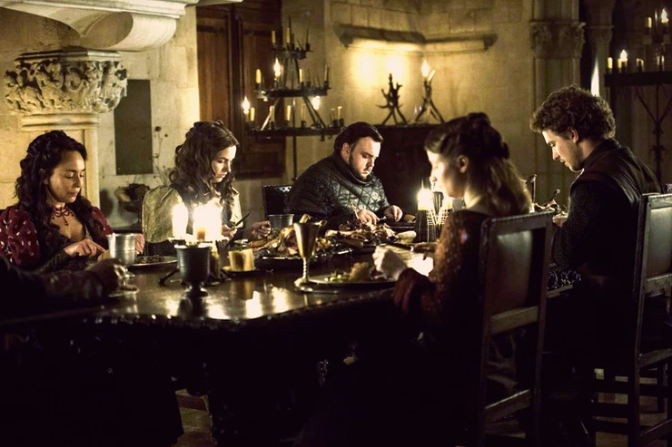 the awkward family dinner at Horn Hill filmed in the King's Room