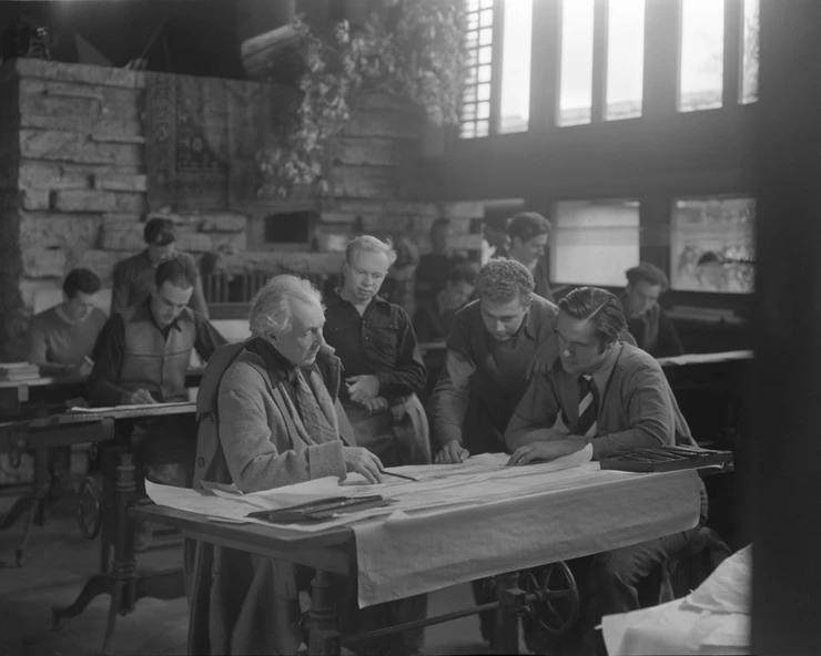 Wright with students at Taliesin East. Image source: Chicago History Museum