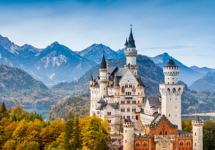 Neuschwanstein Palace, picturesquely set in the isolated Bavarian Alps