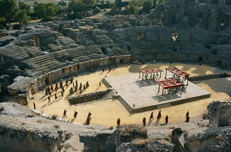 the ruins of Italica as the Dragonpit in Game of Thrones