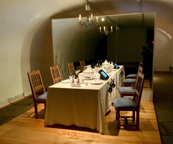 the dining room at Chateau Ramezay