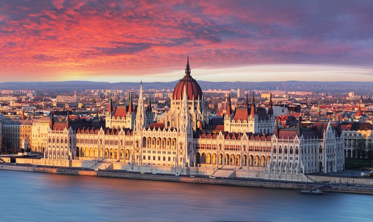 the beautiful Budapest Parliament building