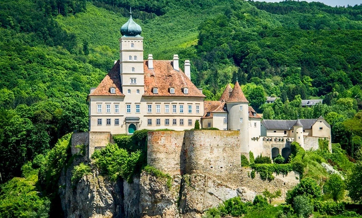 Schönbühel Castle.