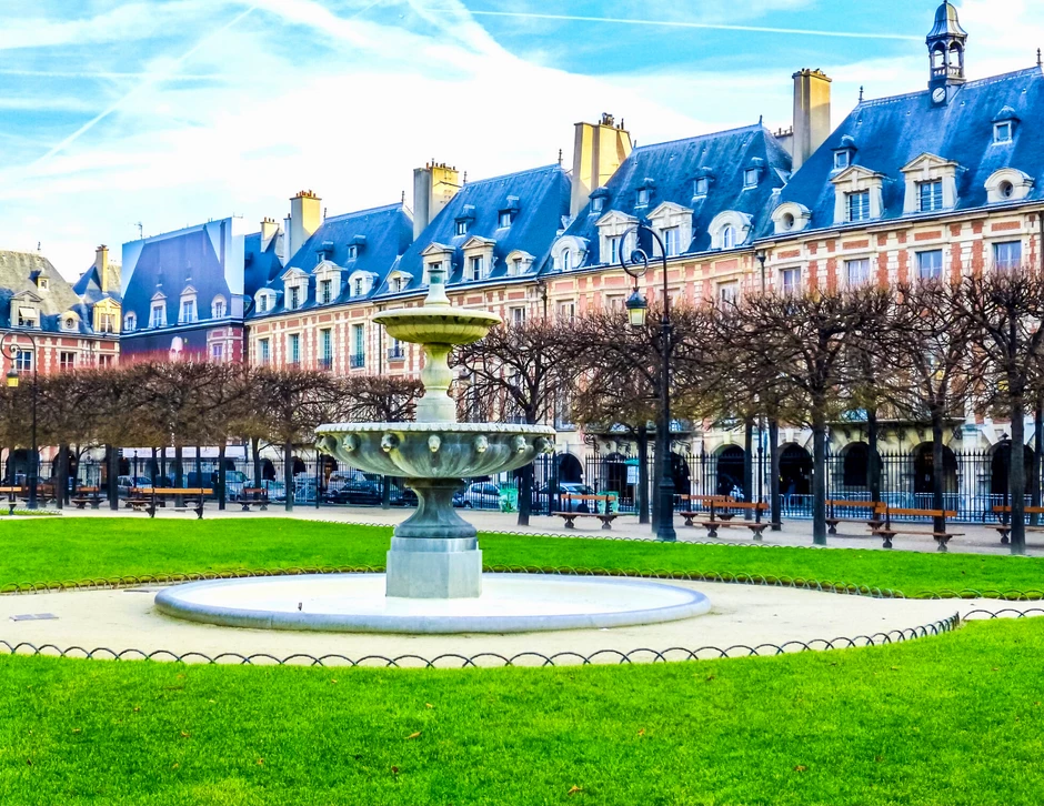 the Places des Vosges where you'll find the Victor Hugo Museum