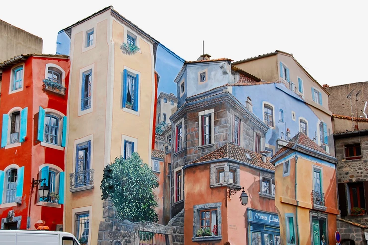 pretty pastel houses in Pezenas France