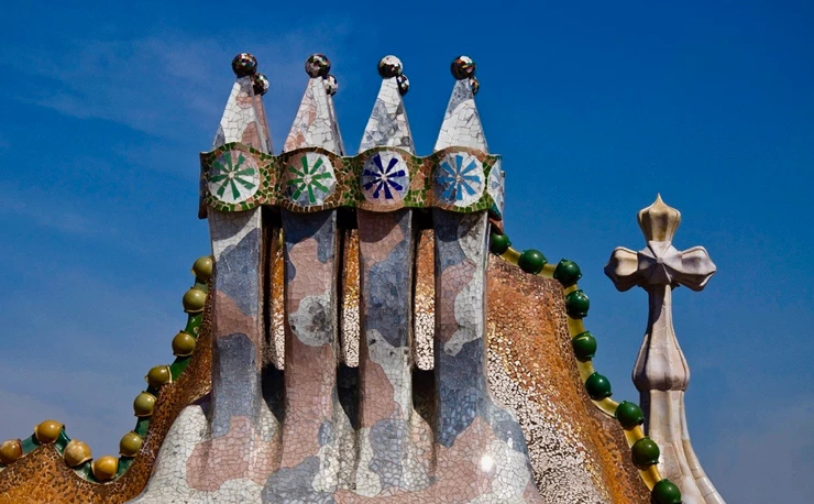 chimneys on the rooftop of Casa Batlló