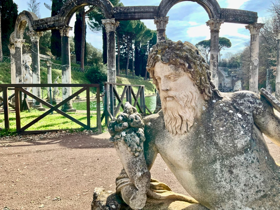 statue at the Canopus of Hadrian's Villa