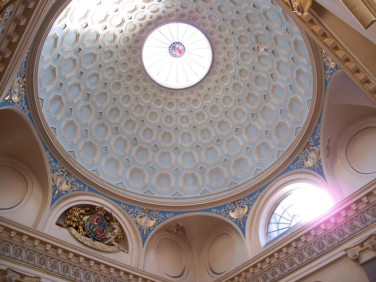 coffered dome of the Old Sessions House, modeled after the Pantheon