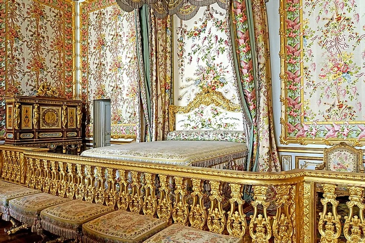 Marie Antoinette's royal bedroom in the Queen's Apartments in Versailles