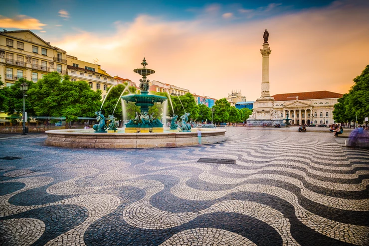the swirling sidewalks of Rossio Square