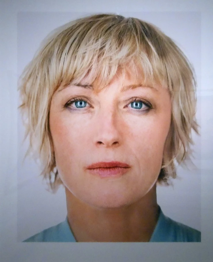 Cindy Sherman, photographed by  Martin Schoeller, 2000