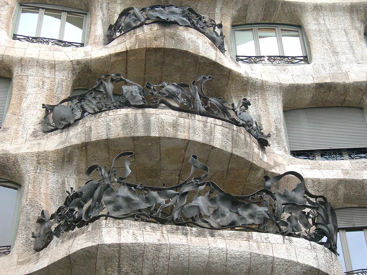 close up look at wrought iron balconies on La Pedrera