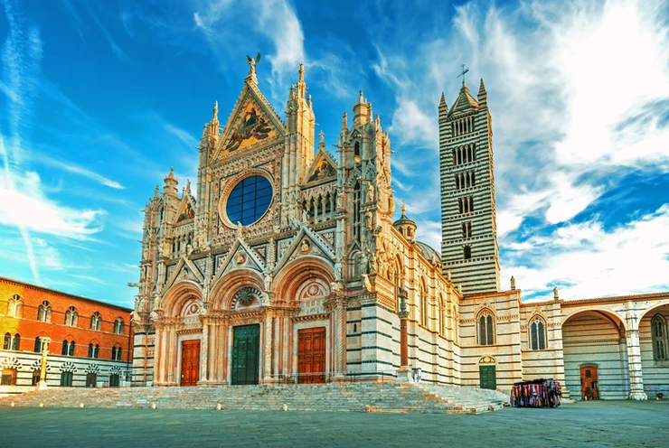 the beautiful Siena Cathedral, clad in alternating stripes of white and dark green marble