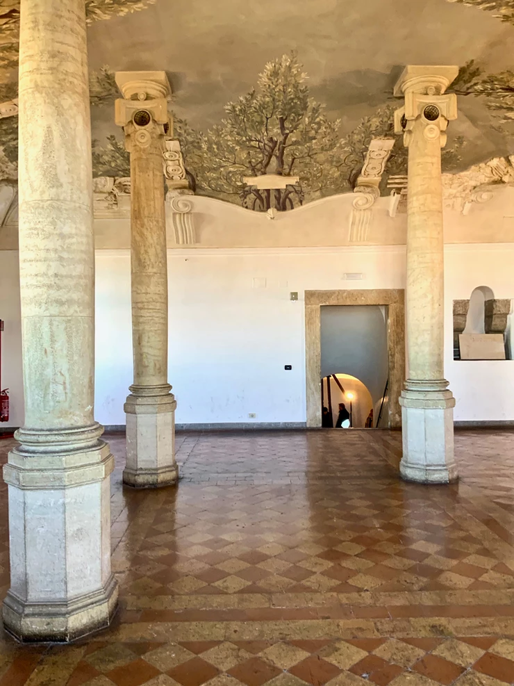 Hall of Columns in the Castle Sant'Angleo