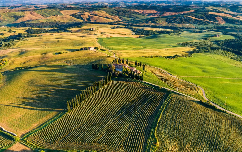 rolling hills of the Tuscany region of Italy