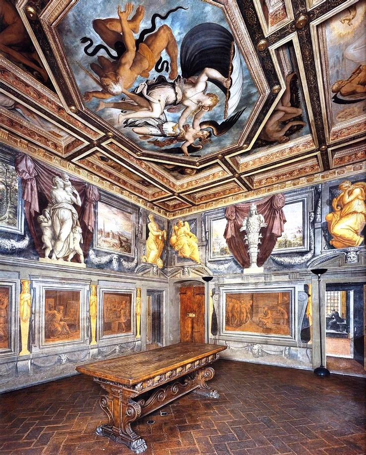 frescos in Casa Vasari