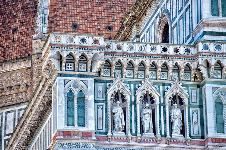 detail of the front facade of Florence Cathedral