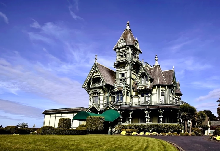 Carson Mansion, a beautiful Victorian mansion in Eureka