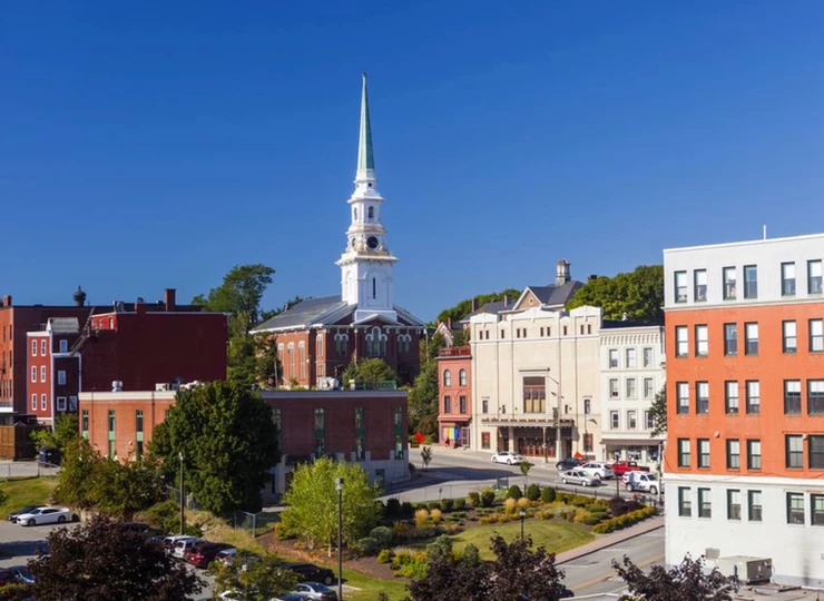 the town of Bangor Maine, with the Hammond Street Congregational Church