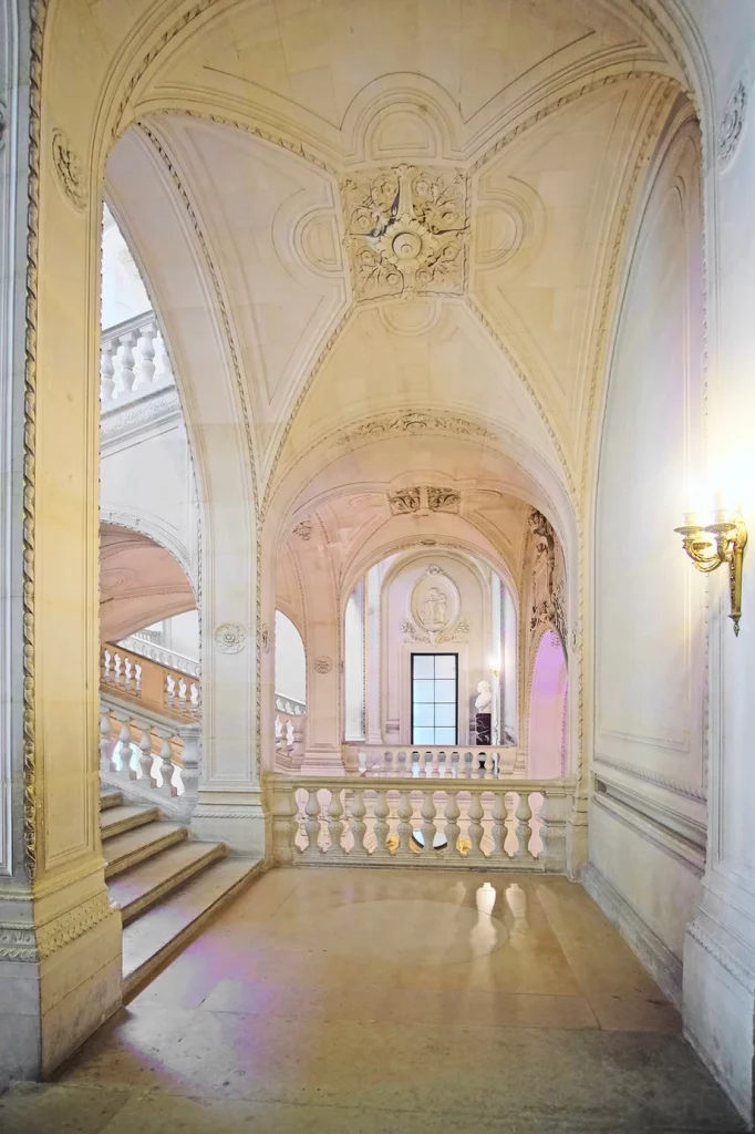 pretty Louvre staircase