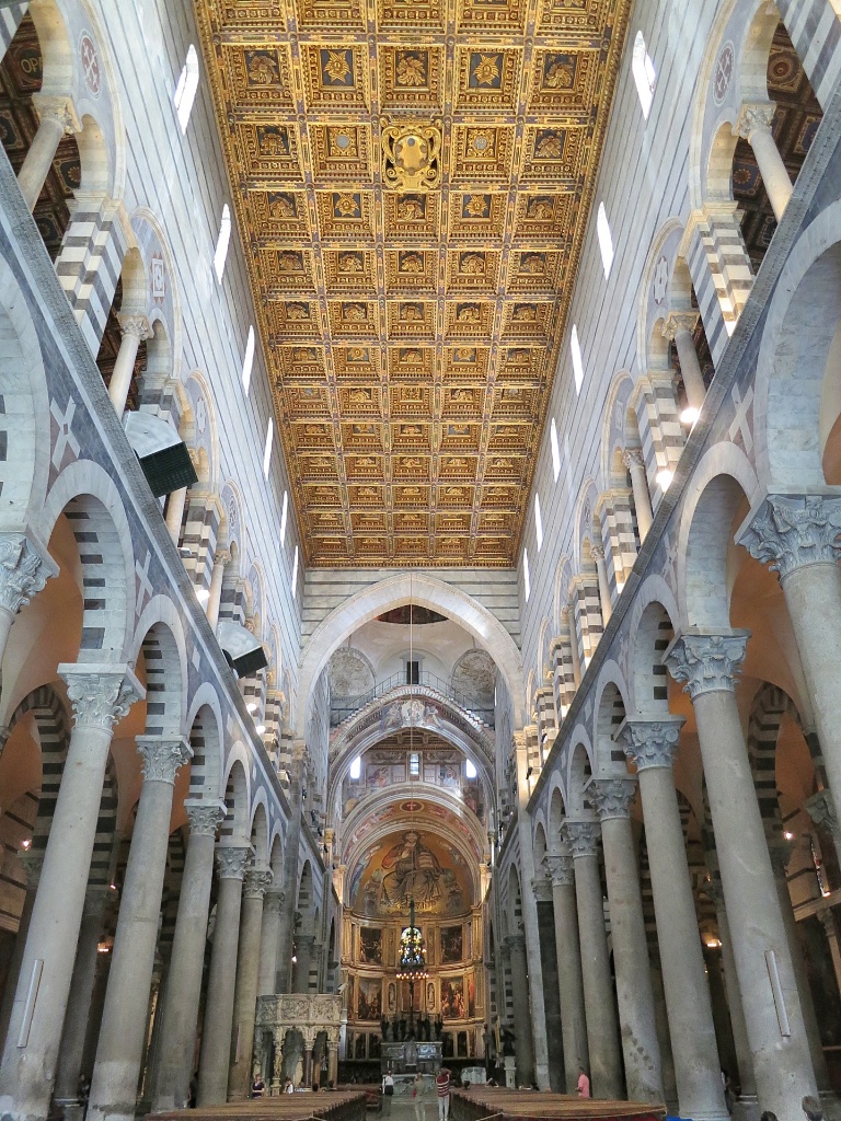 interior nave of Pisa Duomo