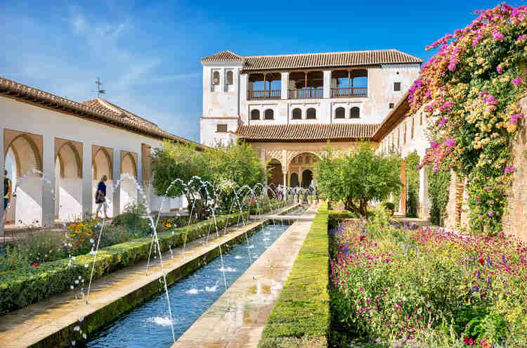 Patio de la Acequia