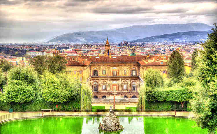the beautiful Pitti Palace, a must visit attraction in Florence for art lovers