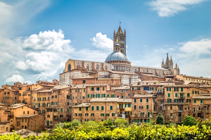the beautiful medieval town of Siena, with a view of its Duomo